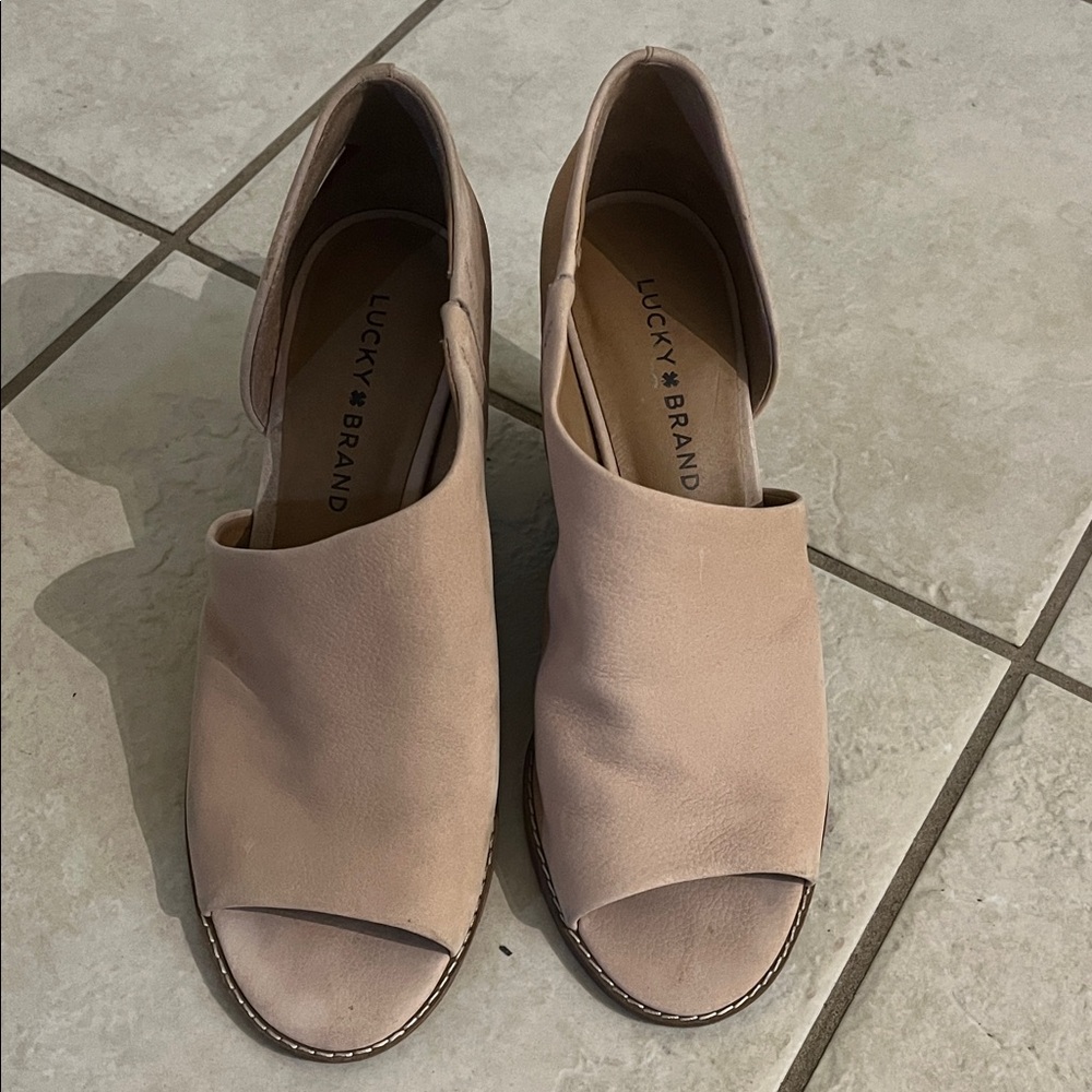 Lucky Brand Women's Cream Peep-Toe Mules